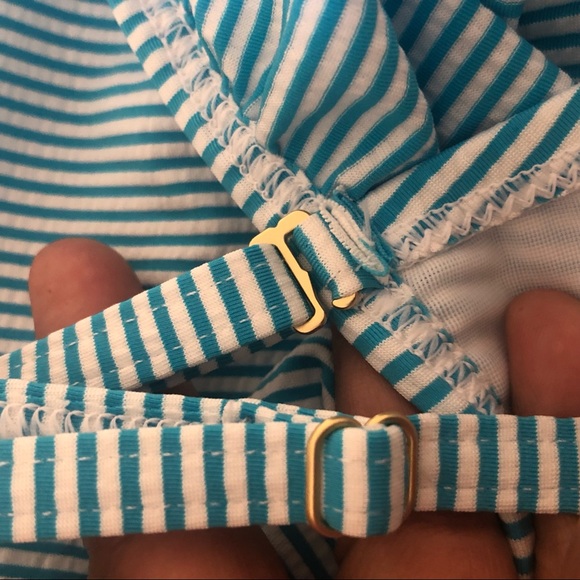 Women's Lands' End Tummy Control Seersucker Ruffle Off-the-Shoulder Size 12 - Picture 7 of 16